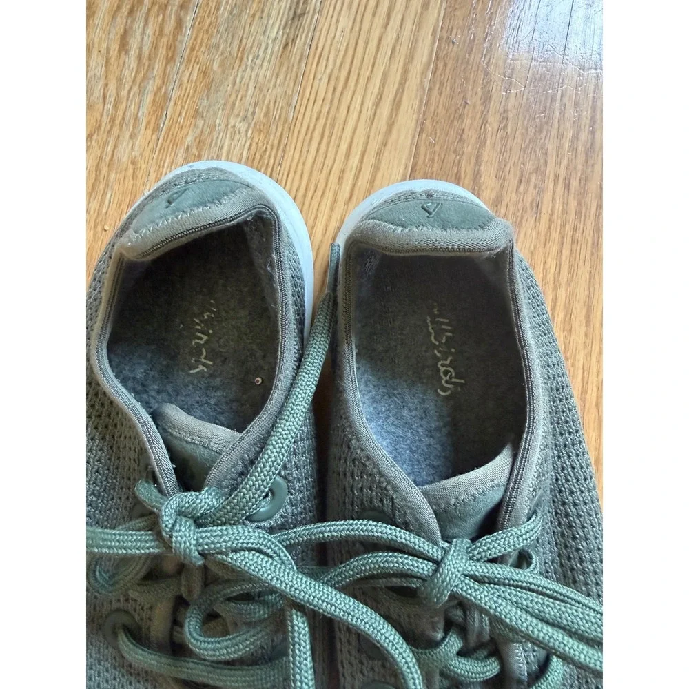 Allbirds Tree Runners Size W8 Olive Green Sustainable Mesh Sneakers
